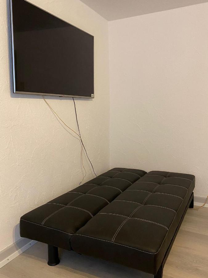Private Studio Apartment In Bremgarten Exterior foto
